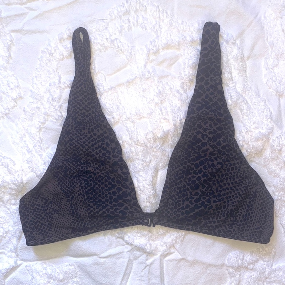 ACACIA Black Snake 🐍 Top